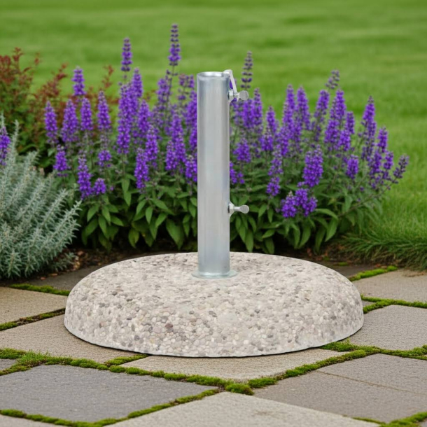 Parasolfod i Beton med Sm�sten og Rustfrit St�lr�r