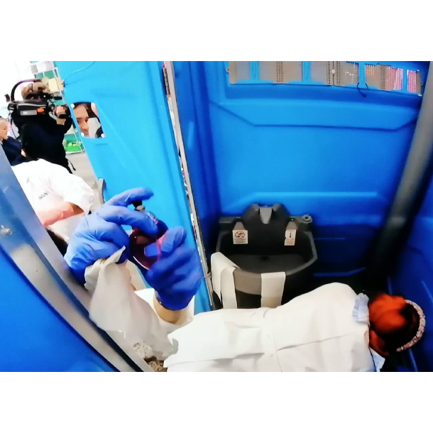 Mobil Toilet med Hndvask p Trailer